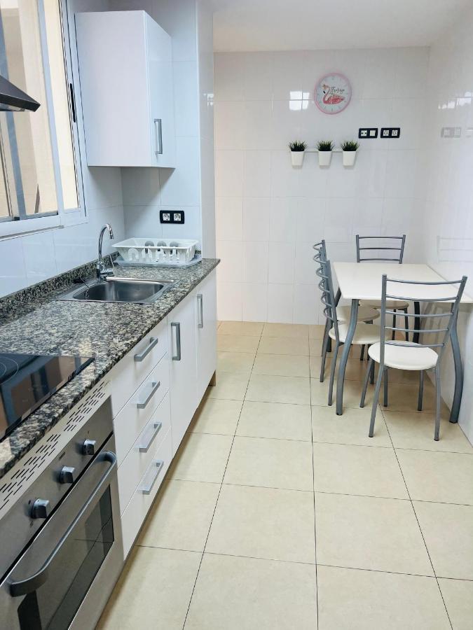 Apartamento Centro 3 Habitaciones Con Aire Acondicionado Y Wifi A 150M De La Playa Y Castillo Peniscola Ngoại thất bức ảnh